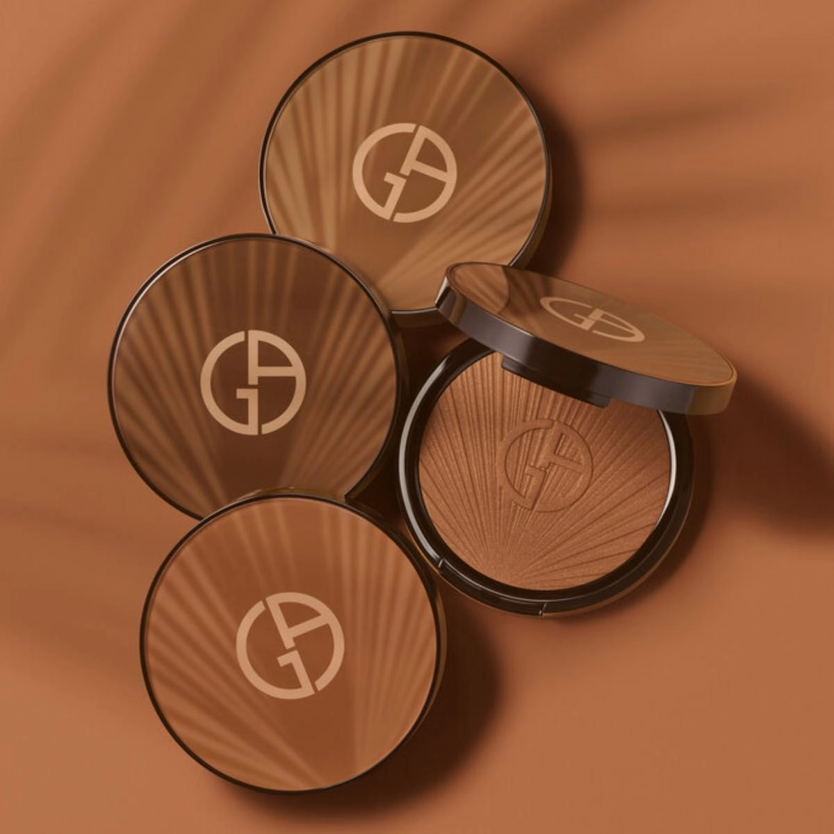 Luminous Silk Creamy Bronzing Powder