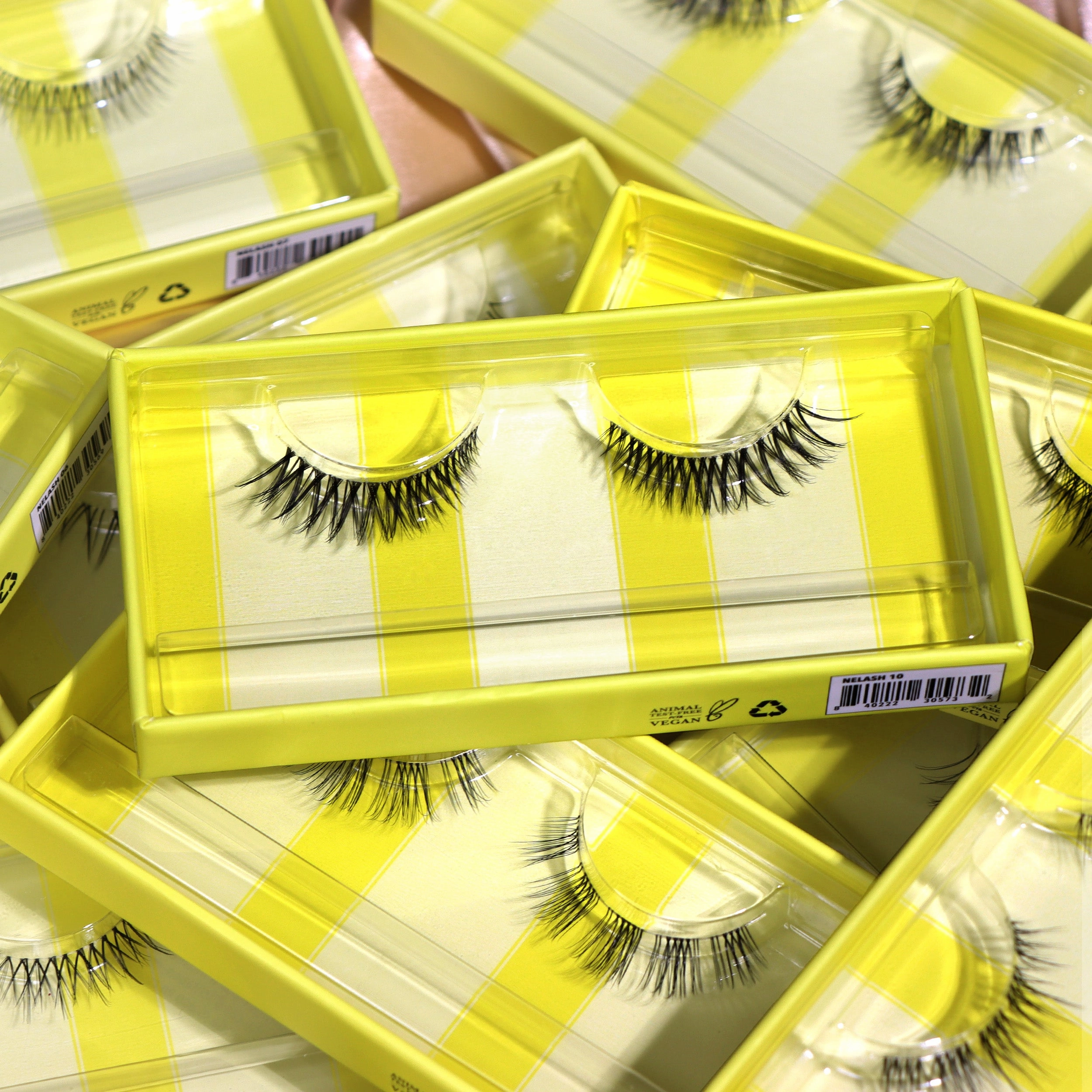 Natural Effect Bionic Vegan Faux Lashes (011, Stay Calm)